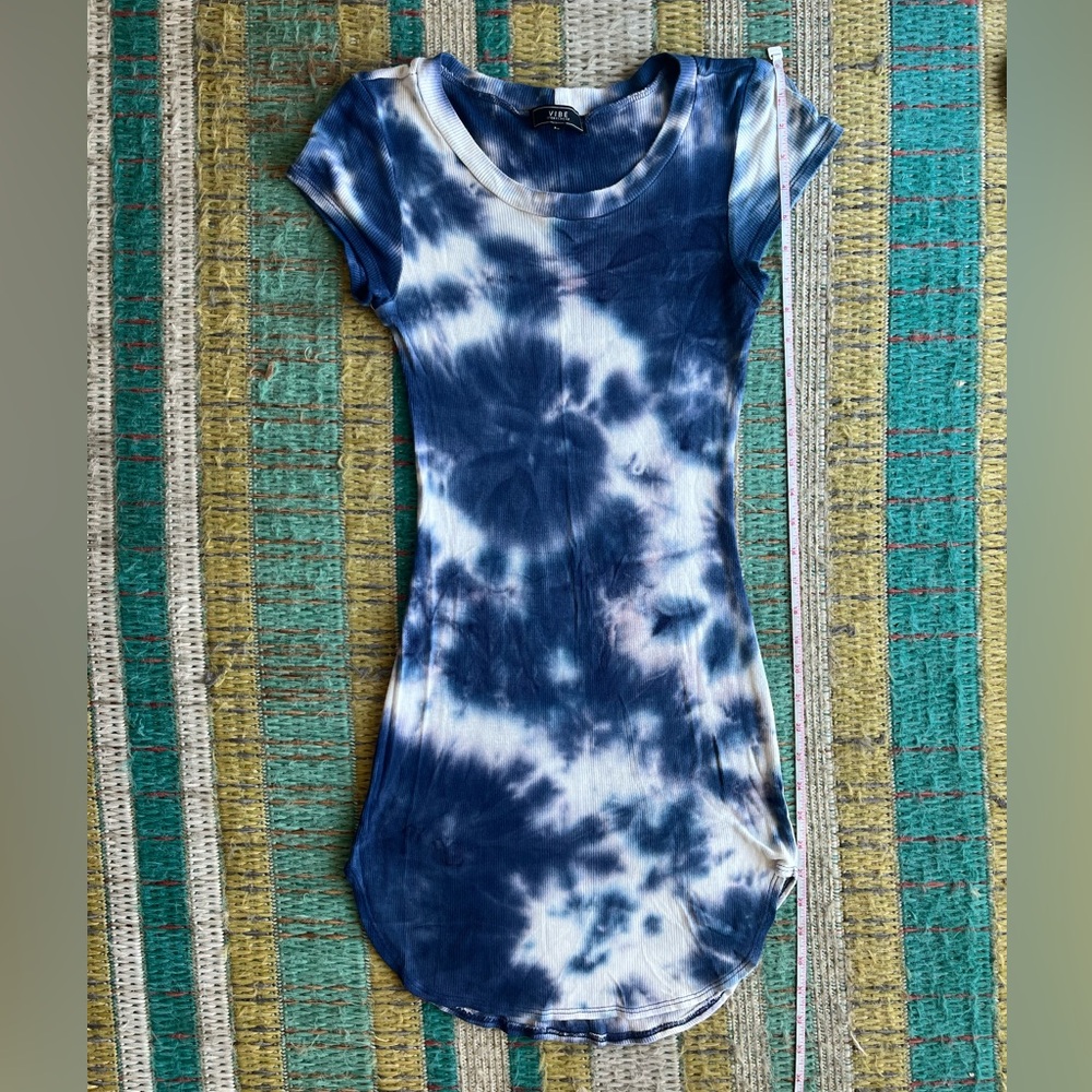VIBE Sportswear Fitted T-shirt Dress